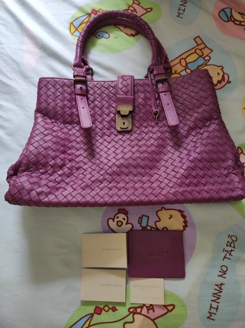 Bottega Veneta purple handbag with key lock, 女裝, 手袋及銀包, 單