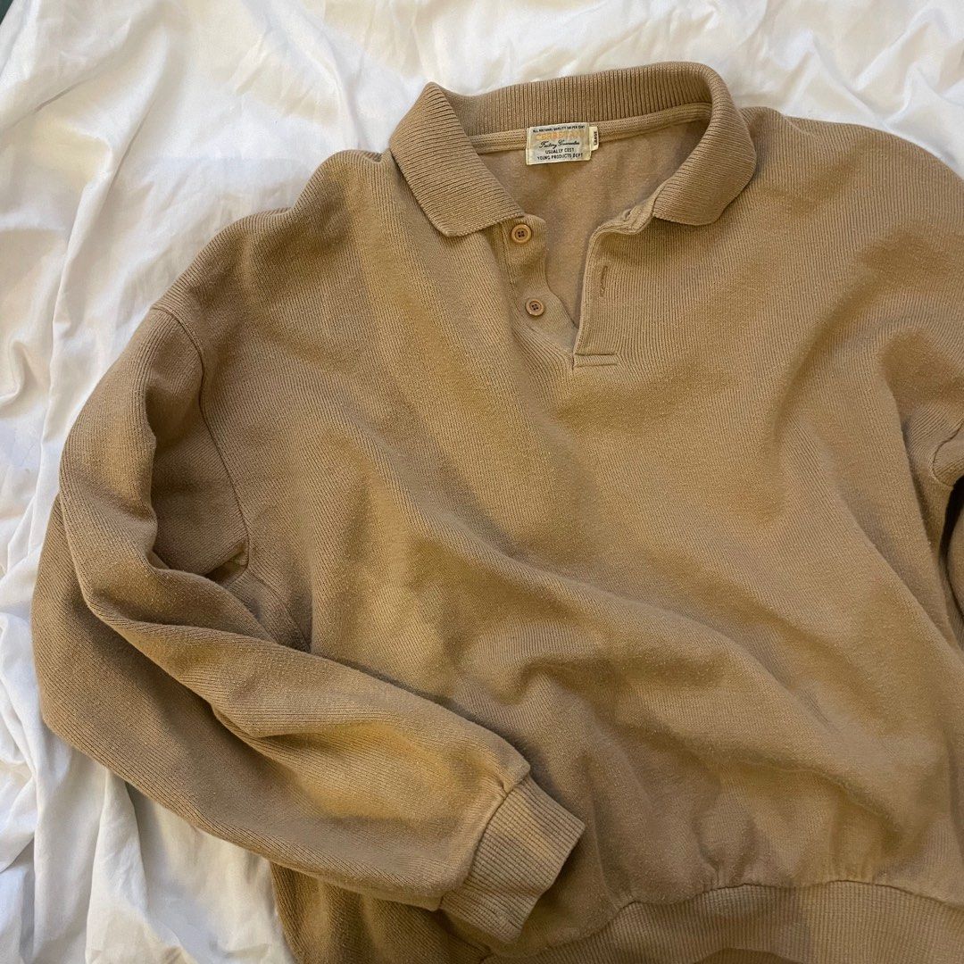 Brown Collared Sweater (Category: Longsleeves) located in Pasig City. Submitted by clainee (Listing ID 1229470525, Image 1). Description: .