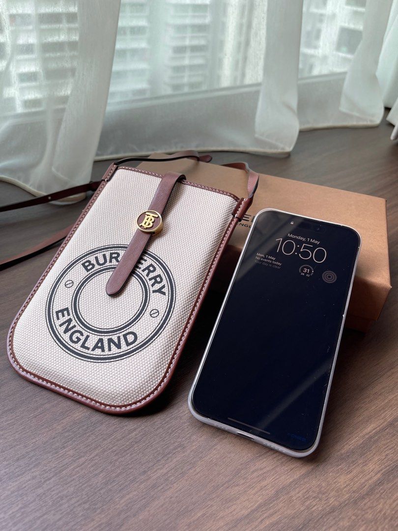 Burberry clear iphone case sales