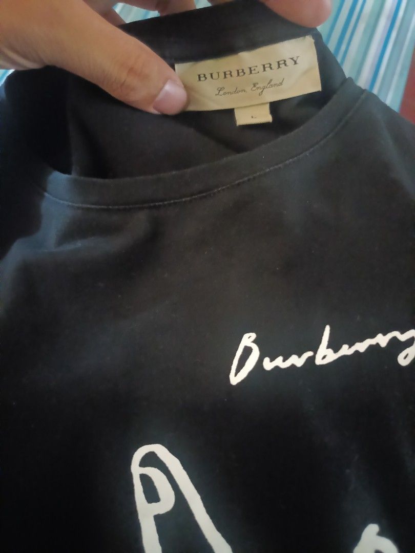 Burberry thumbs up shirt discount