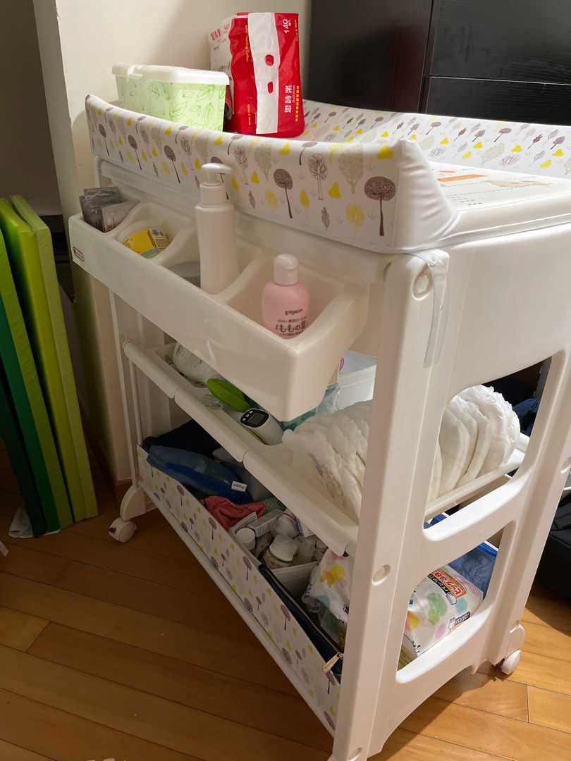 California Bear Supreme 沐浴及尿片更換桌 diaper changing unit with bath 換片車, 兒童