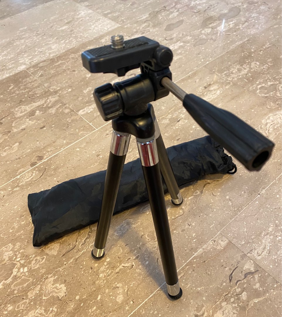 Camera tripod with telescoping legs, Photography, Photography