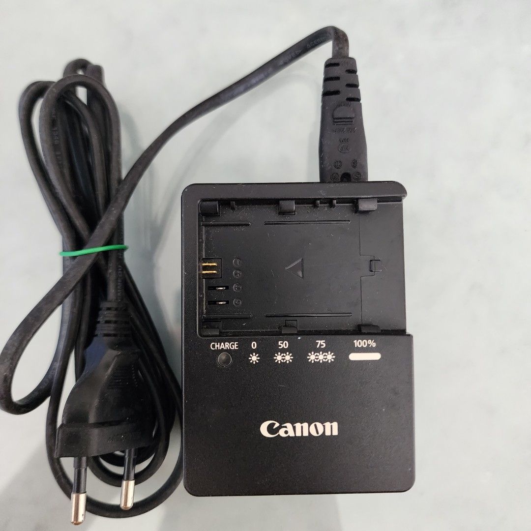 Canon Battery Charger LC-E6E, Photography, Cameras on Carousell