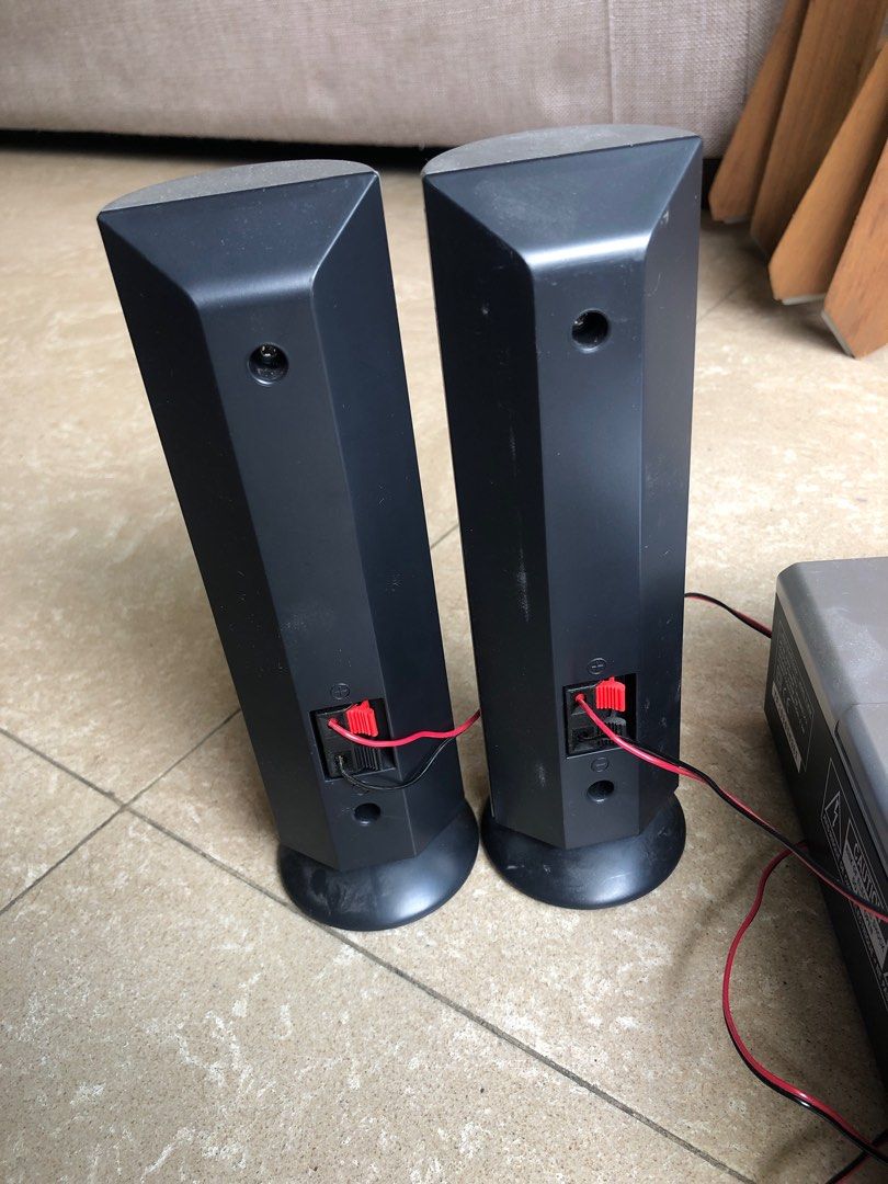 CD player Protech (Category: Other Audio Equipment) located in Singapore. Submitted by lsichere (Listing ID 1229499077, Image 4). Description: Simple basic CD player. Old but barely used. Recently, one loudspeaker stopped working properly but I have not tried to fix it. Negotiable. .