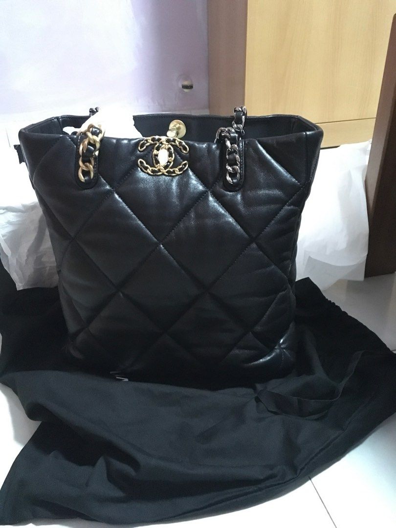 Chanel 19 shopping bag