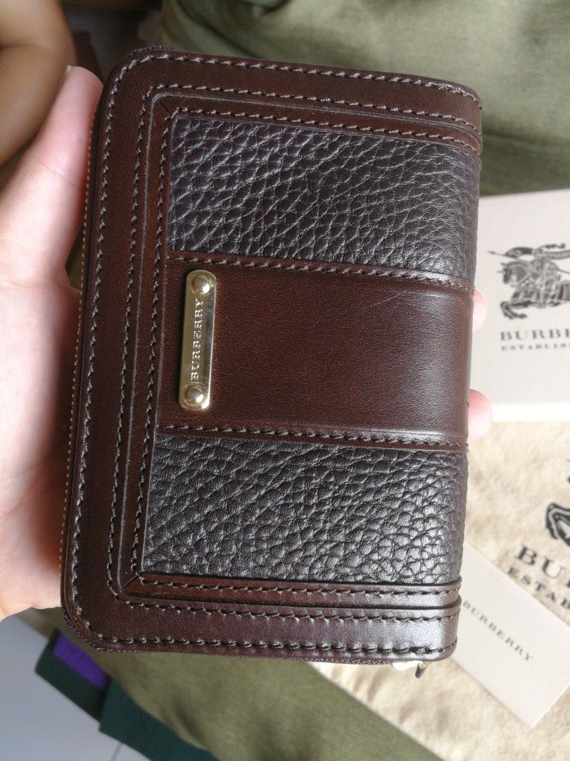 Clearance Bnwt Burberry Wrist Wallet Authentic