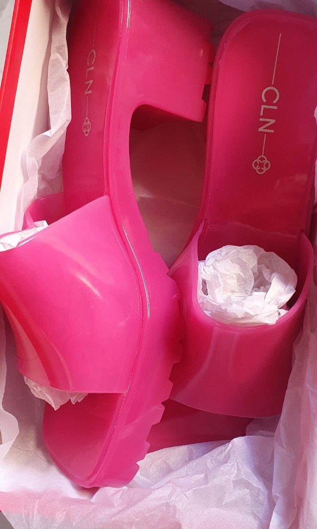 CLN Reny Fuschia Block Heels (Category: Heels) located in Quezon City. Submitted by audreyoh (Listing ID 1229517509, Image 2). Description: For the Barbie Girls living in a Barbie world 🎀 Great for short skirts and doll dresses and everything in between! Has minor scratches from storage, not noticeable when worn. Comes with box. Shipping via Grab or Lalamove, to be shouldered by buyer..