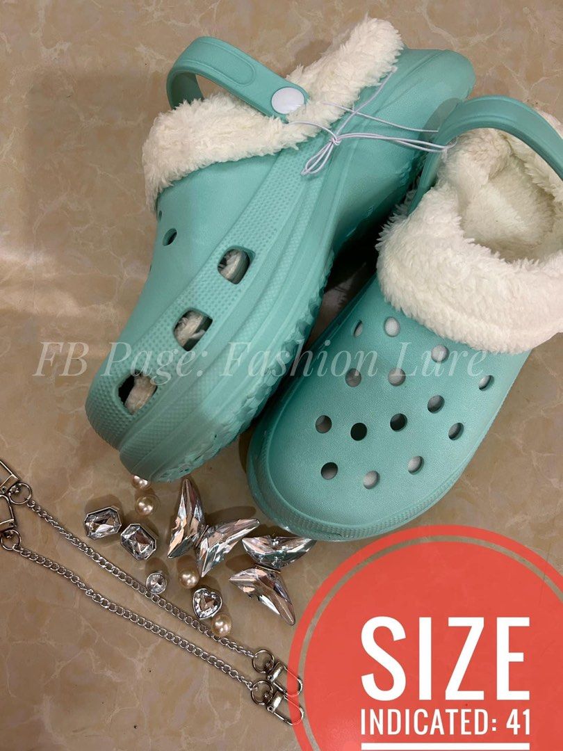 Mint online fur crocs