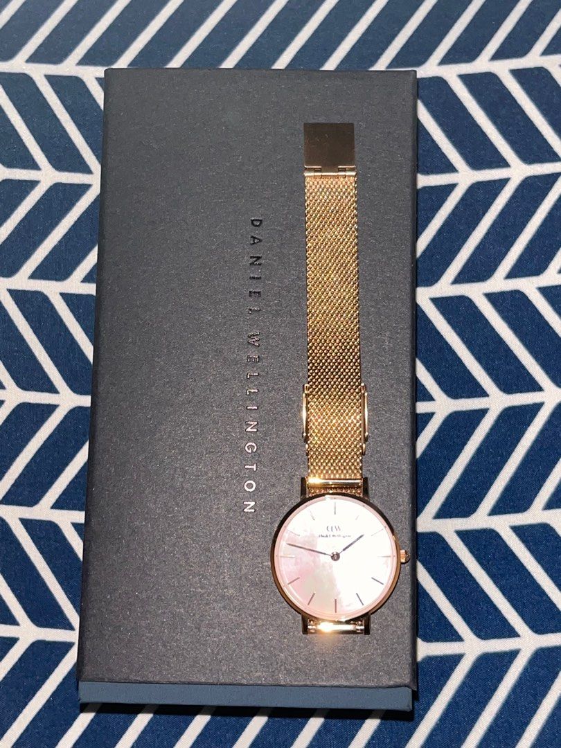 Daniel Wellington Petite 28 mm Melrose Rose gold Mother of Pearl