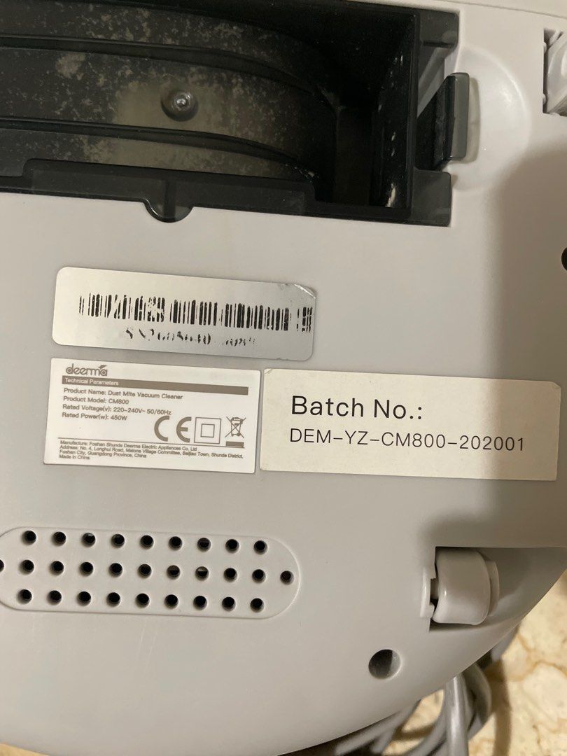 Deerma Dust Mite Vacuum Cleaner CM800, Perabotan Rumah di Carousell