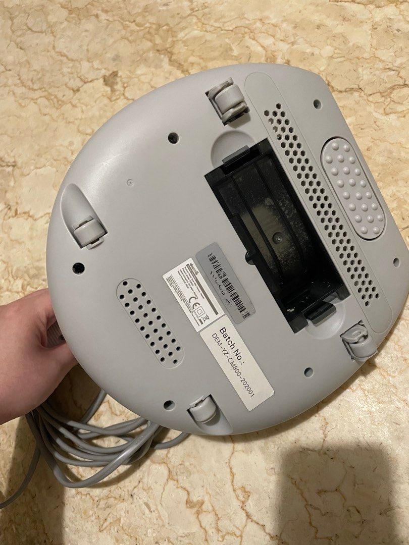 Deerma Dust Mite Vacuum Cleaner CM800, Perabotan Rumah di Carousell