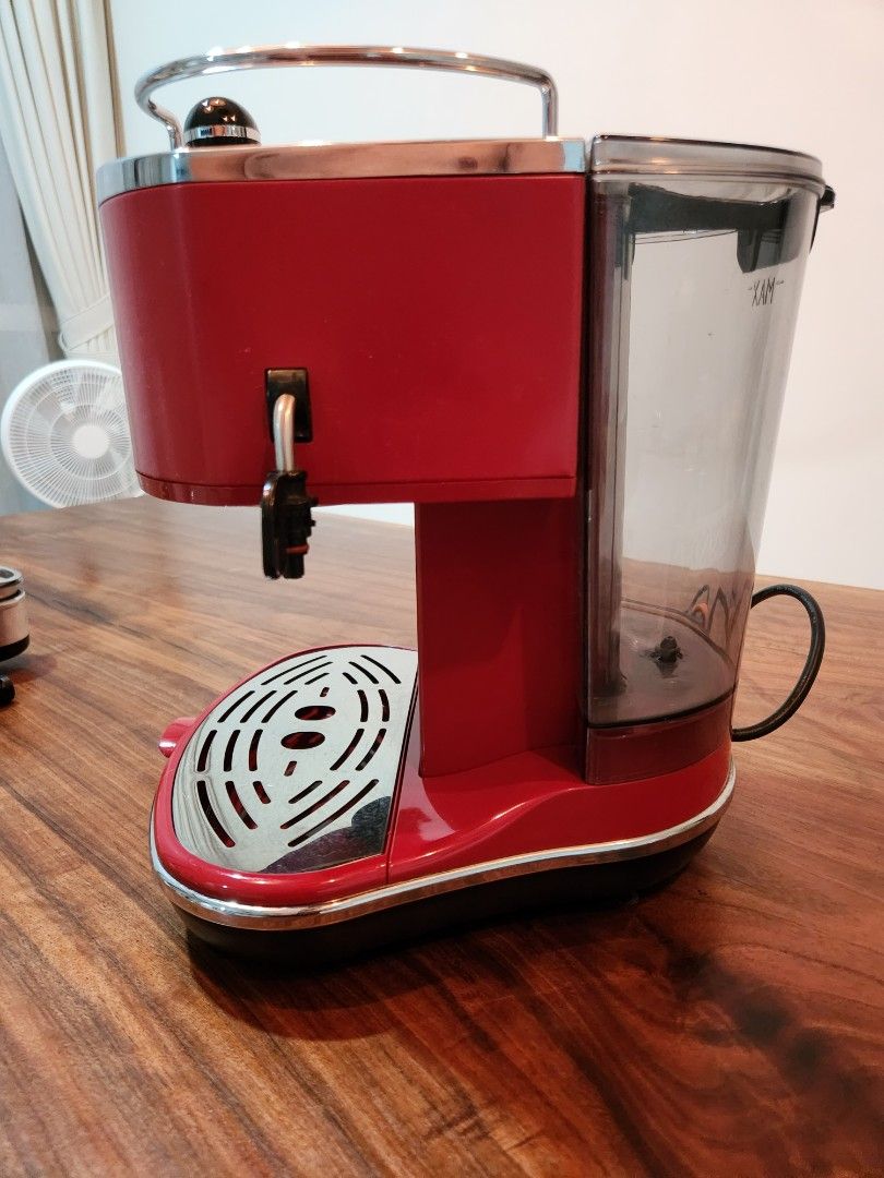 Delonghi Espresso Machine with Coffee Bean Grinder, TV & Home