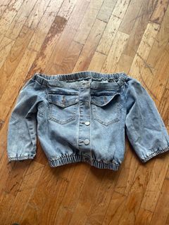 (Category: ) located in . Submitted by space_girl (Listing ID 1229525873, Image 1). Description: .
