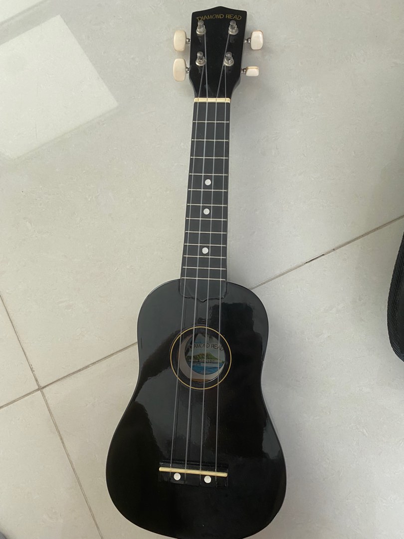 diamond head ukulele, Hobbies & Toys, Music & Media, Musical ...