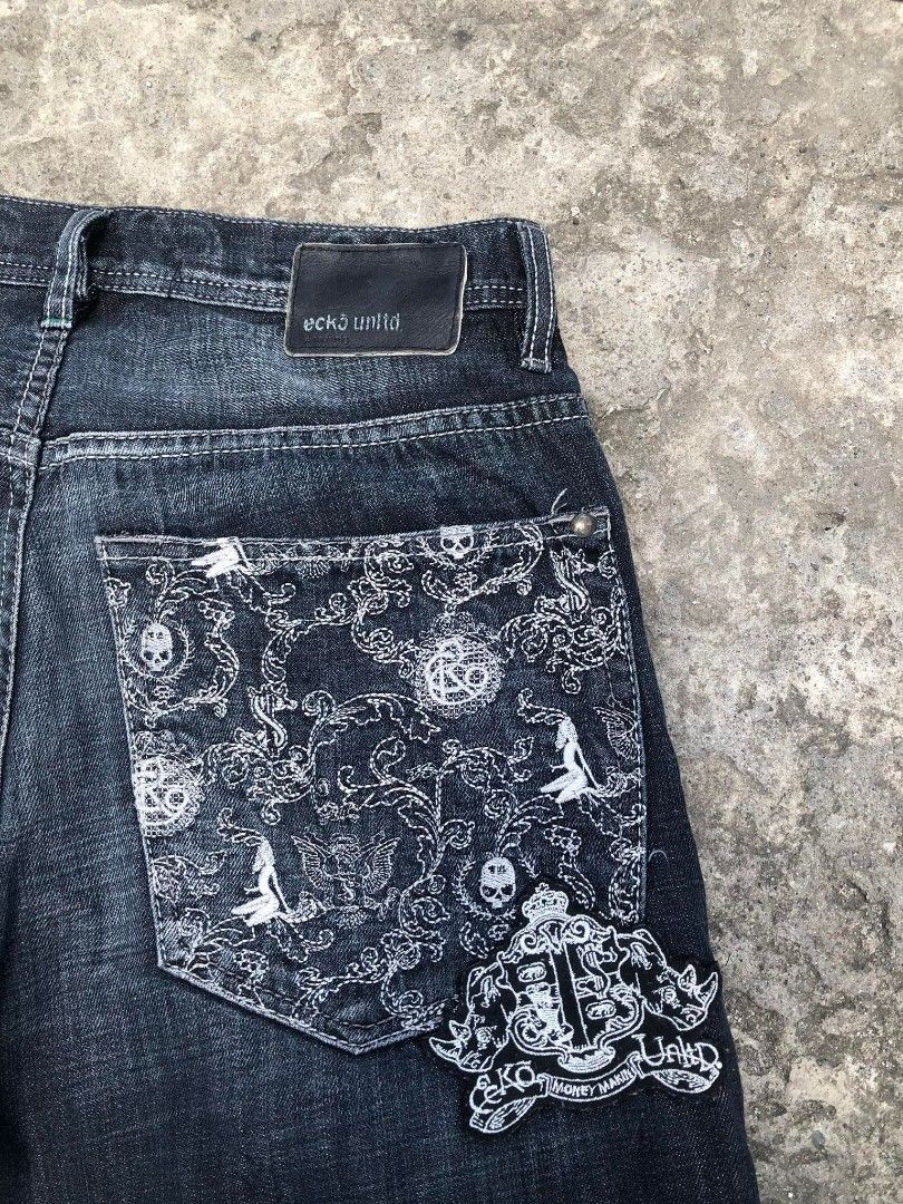 Ecko unltd jorts, Men's Fashion, Bottoms, Shorts on Carousell