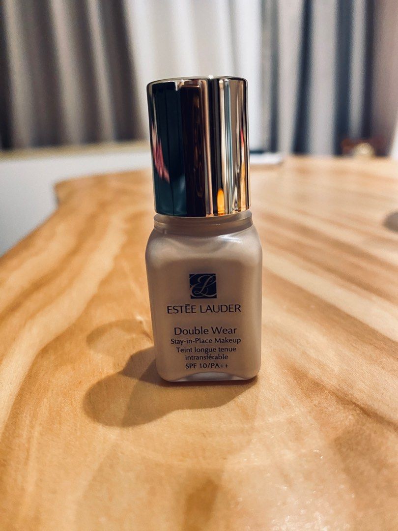 Estee Lauder Double Wear Stay-in Place Makeup 1W1, Beauty & Personal ...