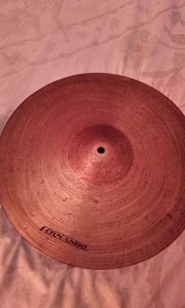 Fernando Cymbals 3pcs (Category: Musical Instruments) located in Malabon City. Submitted by karlovizu (Listing ID 1229633756, Image 3). Description: Fernando stocks cymbals hi hat crash almost new good for practice studio jam malabon meet.