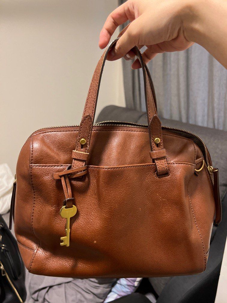 Fossil handbag Luxury Bags Wallets on Carousell