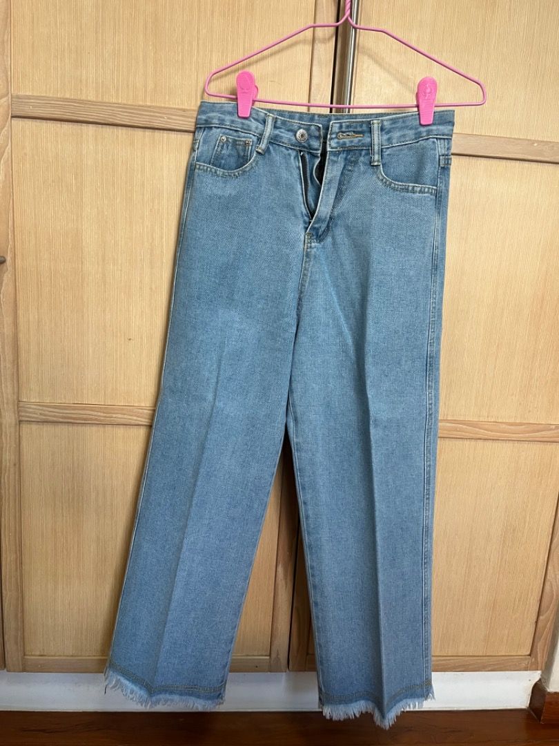 Frayed hem cheap flare jeans