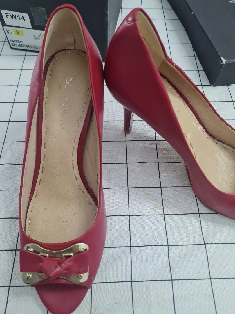 Red 1 sales inch heels