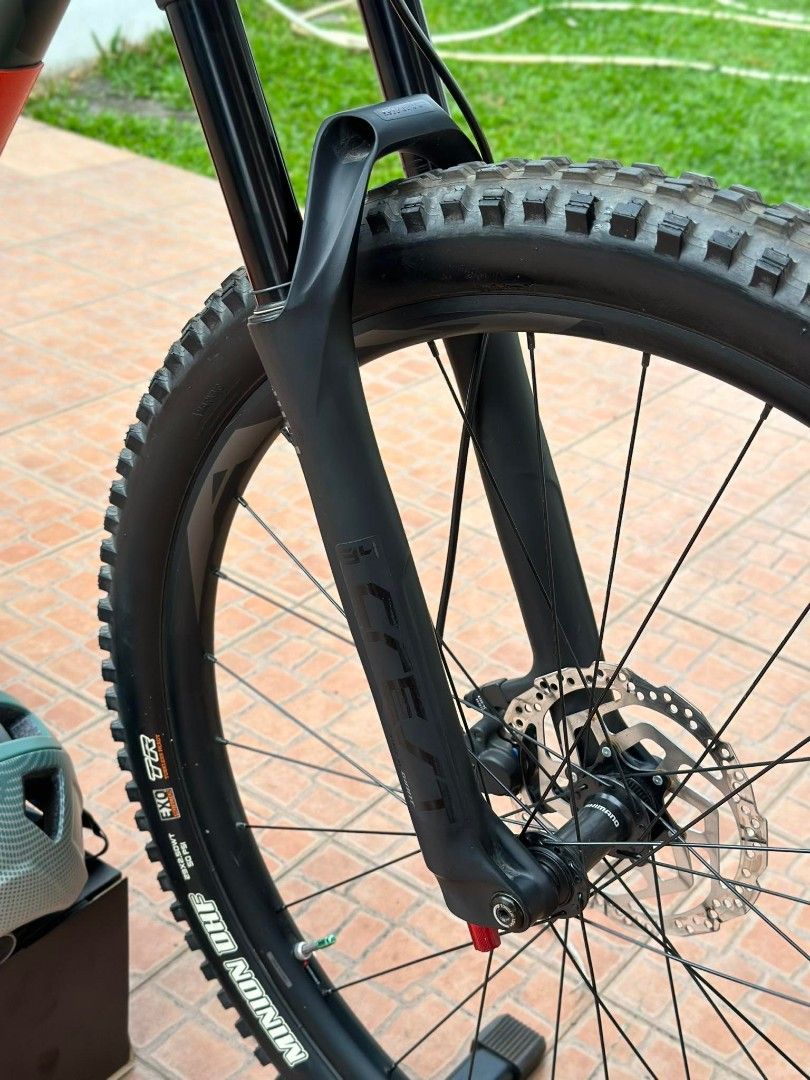 Giant fathom 2 (2022), Sports Equipment, Bicycles & Parts, Bicycles on ...