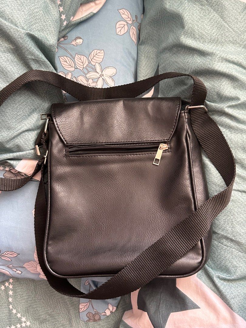 Gambar on sale sling bag