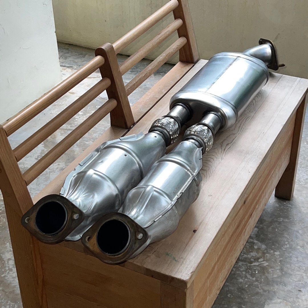 GTR R35 OEM Original Midpipe / Y pipe ( with cat ), Car Accessories, Accessories on Carousell