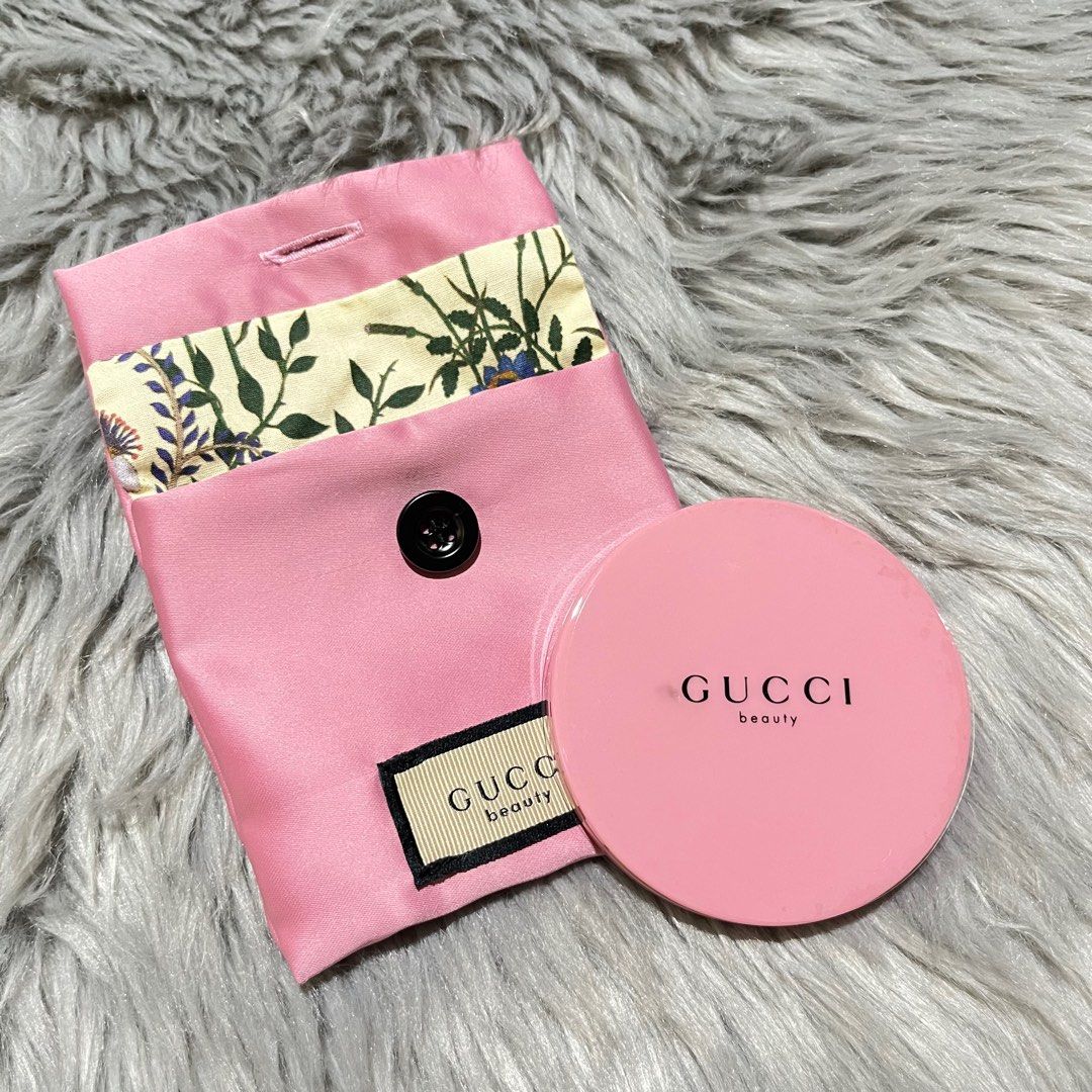 Gucci Beauty Mirror (Category: Makeup) located in San Mateo. Submitted by thewanderlustmanila (Listing ID 1229613851, Image 1). Description: 100% authentic from 🇺🇸 .