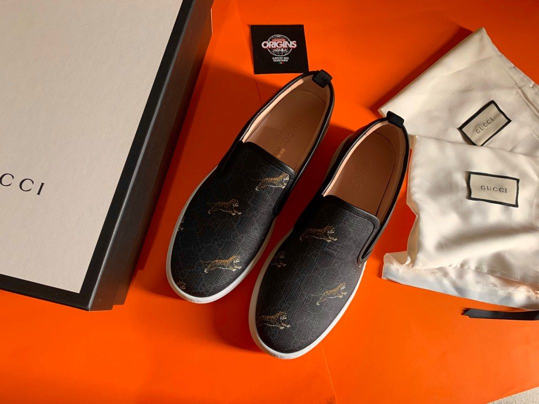 Louis Vuitton Men's White Low Top Charlie Sneaker Size 9.5UK/10.5US