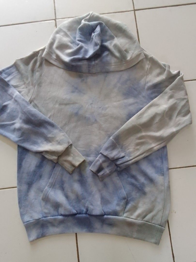 Rue 21 tie best sale dye hoodie