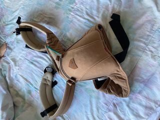 (Category: ) located in . Submitted by kimshooo (Listing ID 1229457007, Image 1). Description: .