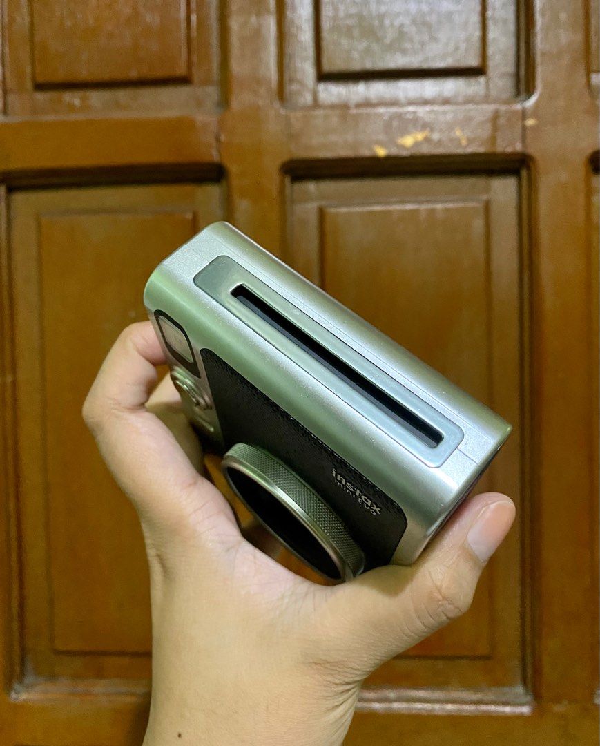 Instax Mini evo, Announcements on Carousell