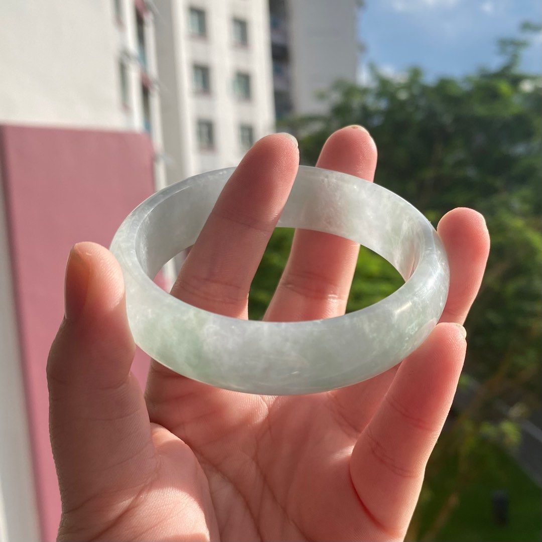 Red discount jadeite bangle