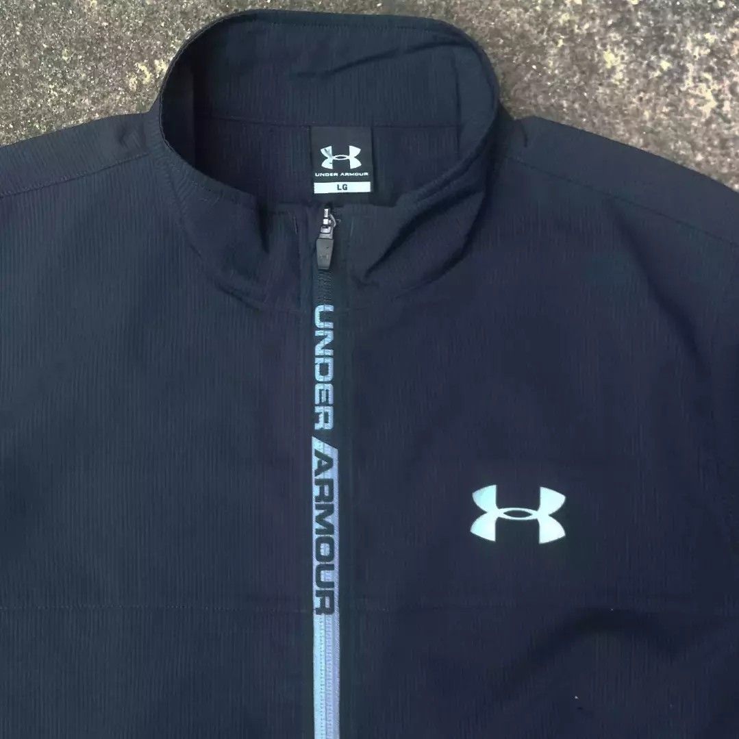 Jaket running under sales armour
