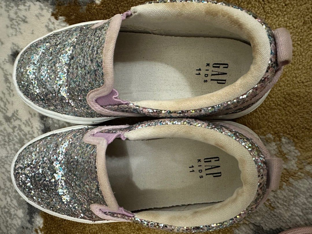 Kids shoes GAP size 28 with glitters