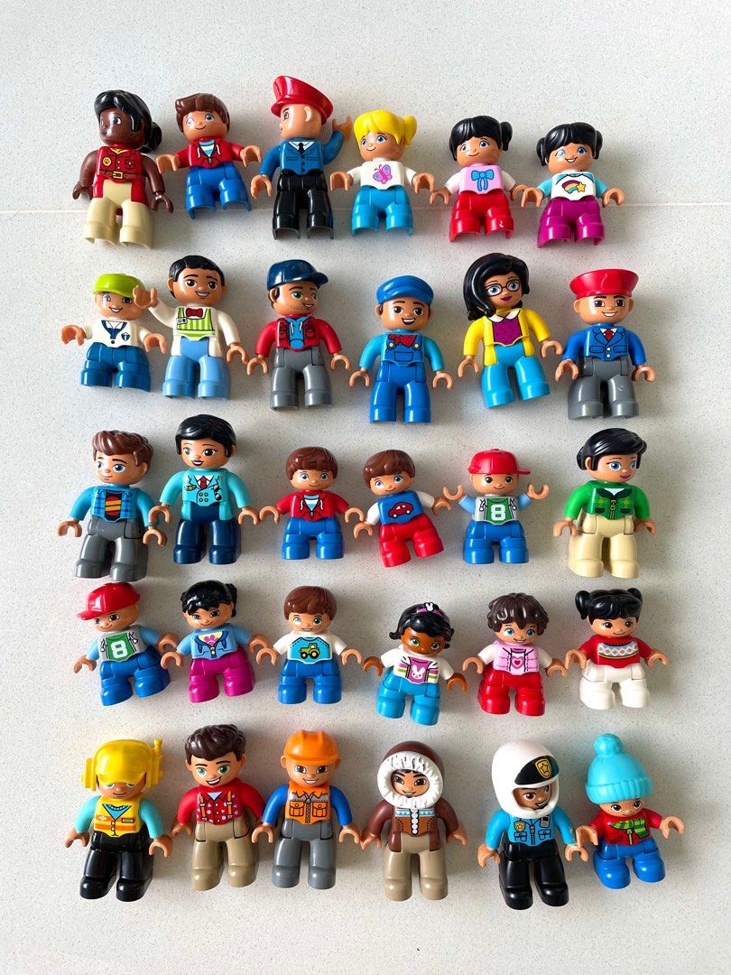 Duplo characters store