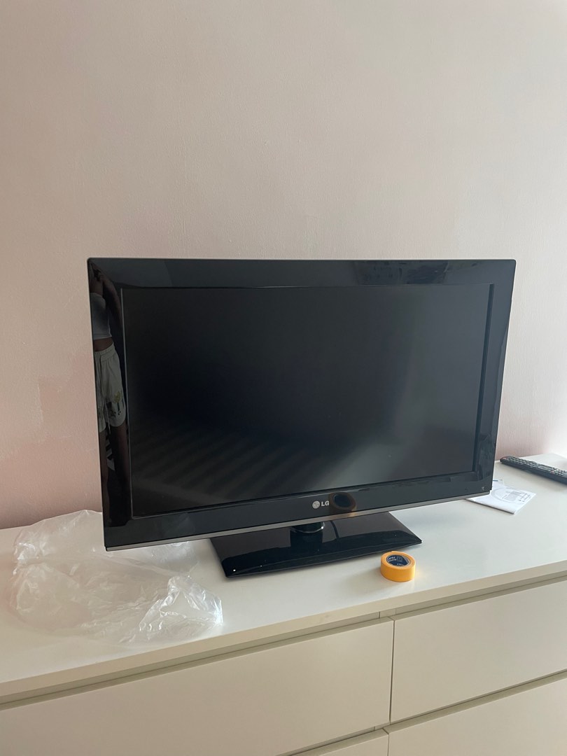 LG 31 Inch TV TV Home Appliances TV Entertainment TV On Carousell lg-31-inch-tv-tv-home-appliances-tv-entertainment-tv-on-carousell