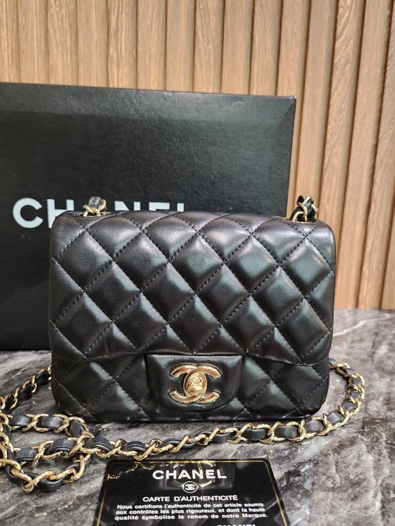 chanel phone and card holder case