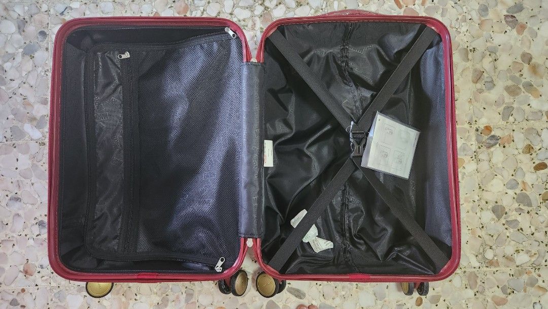 Limited edition samsonite luggage Marvel Iron Man, Hobbies & Toys