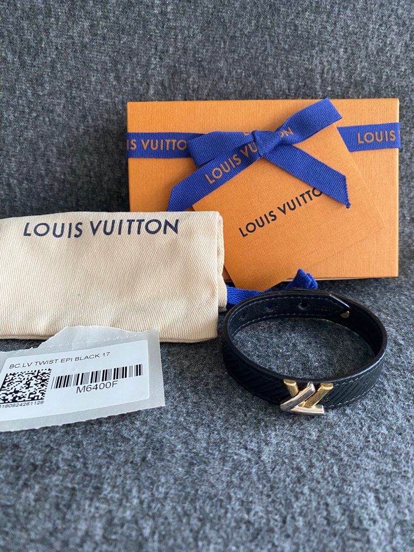 Authentic Louis Vuitton M6400F Epi Leather LV Logo Bracelet Size