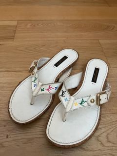 Louis Vuitton men's slippers size：43, Men's Fashion, Footwear, Flipflops  and Slides on Carousell