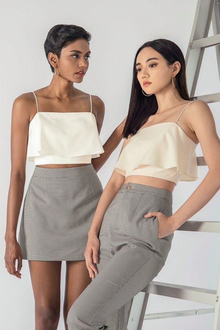 lovet basic flutter top (Category: Blouses) located in Singapore. Submitted by sunwoosun (Listing ID 1229627139, Image 1). Description: washed and tried on only, never worn out. as good as new! - in white colour! - in size L, check 3rd pic for sizing *free mailing.