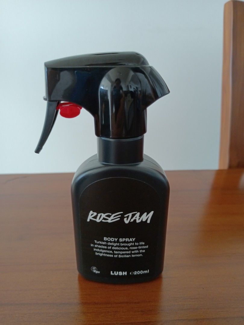 Lush body spray 200ml, Beauty & Personal Care, Fragrance & Deodorants