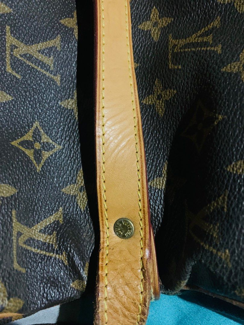 Lv saumur 30 (Category: Luxury Bags & Wallets) located in Tuguegarao City. Submitted by fierceriver_7adc50 (Listing ID 1229504255, Image 3). Description: Ukay source bag .