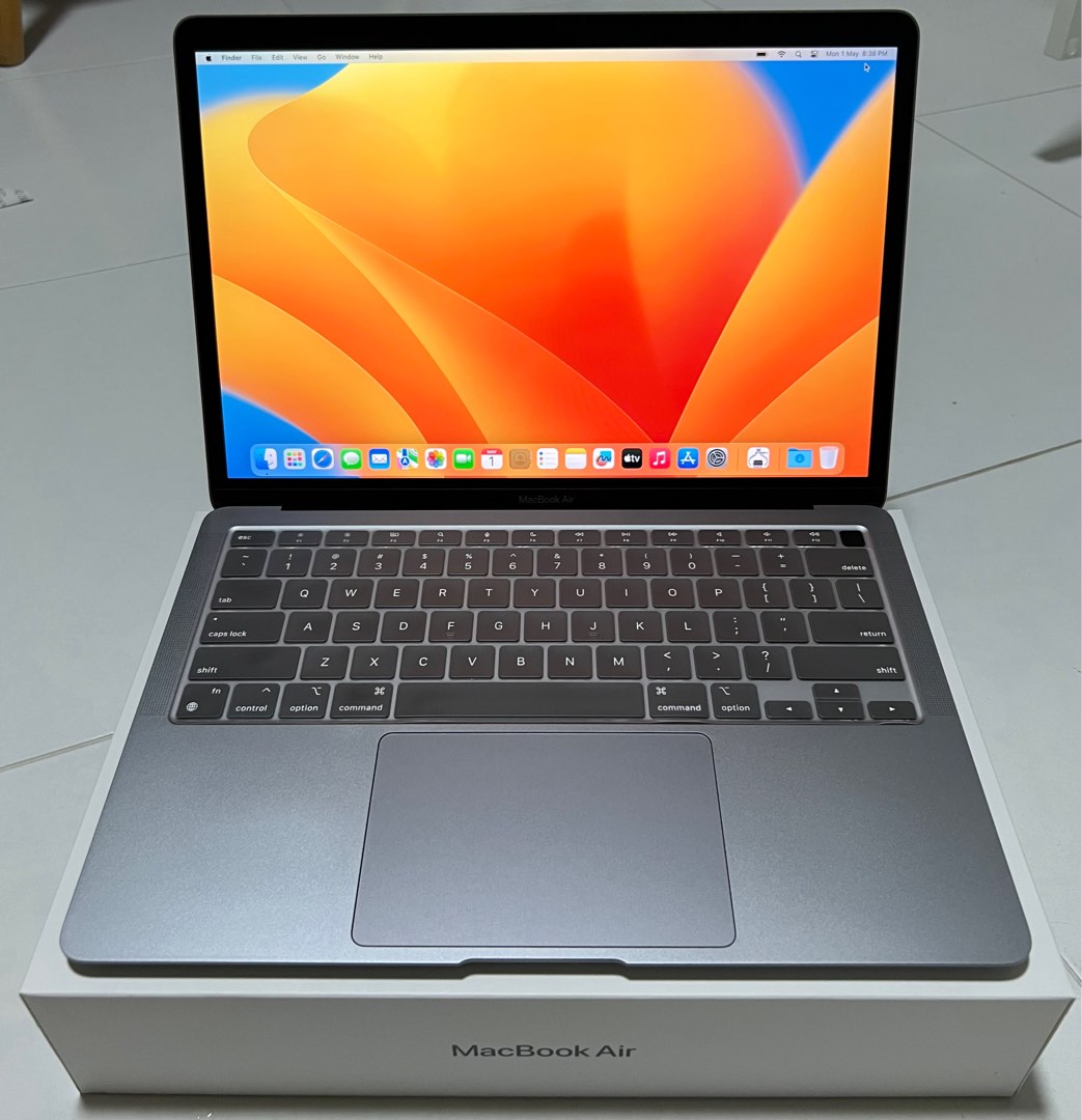 MacBook Air M1 8gb 256gb 2020 Space Grey, Computers & Tech, Laptops