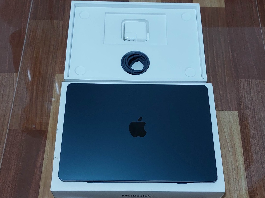 MacBook Air(M2 , 2022) warranty December 13, 2023, Computers & Tech