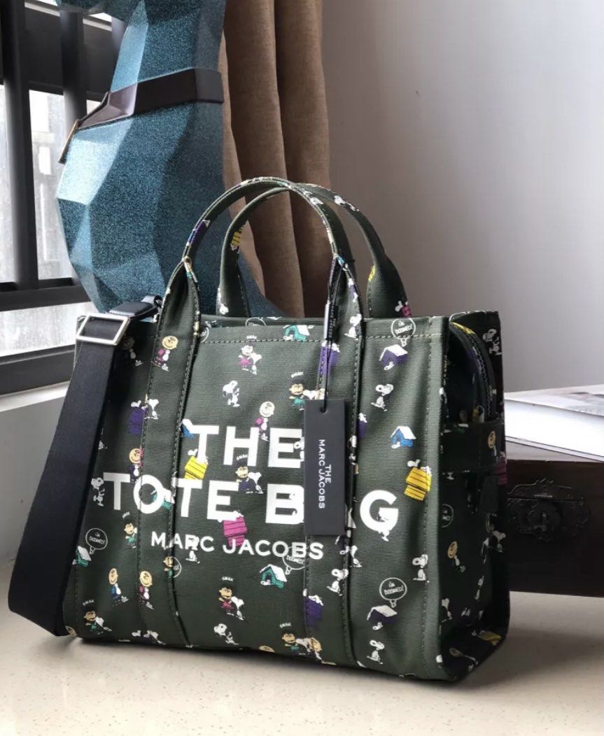 Marc jacobs snoopy tote bag best sale