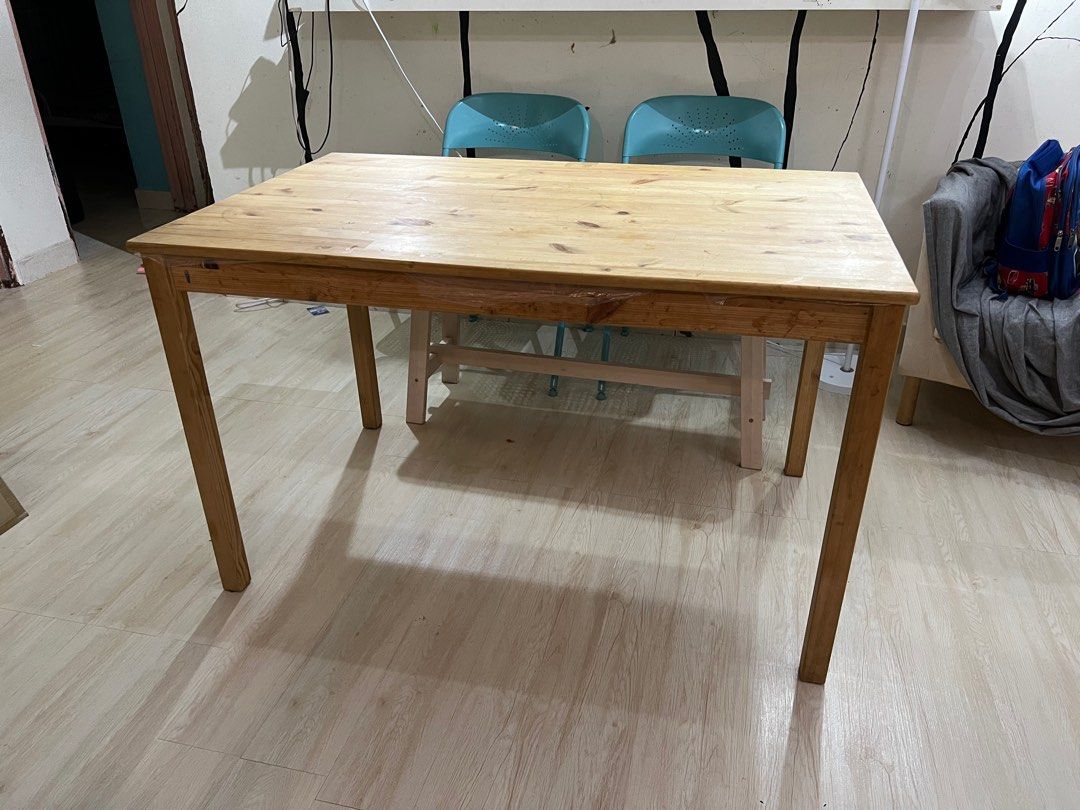 Ikea solid store pine table