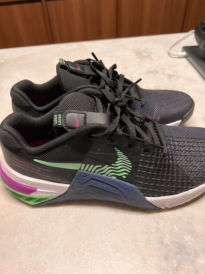 womens metcon size 8