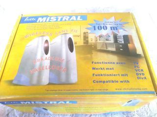 Mistral 2.4 GHz Wireless Audio Video System